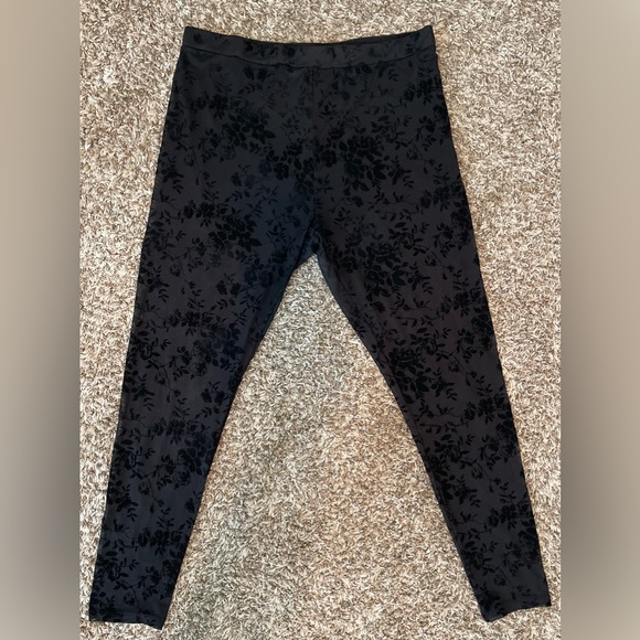 SHEIN Sheer Floral Flocked Black Mesh Plus Size Overlay Leggings- Size XXL /2XL - Picture 1 of 4